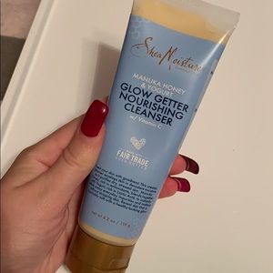 Glow getter nourishing cleanser
